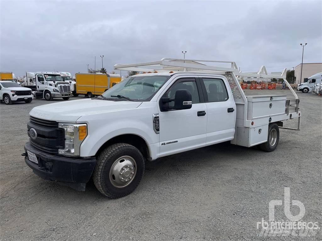 Ford F-350 Flatbed / Dropside trucks
