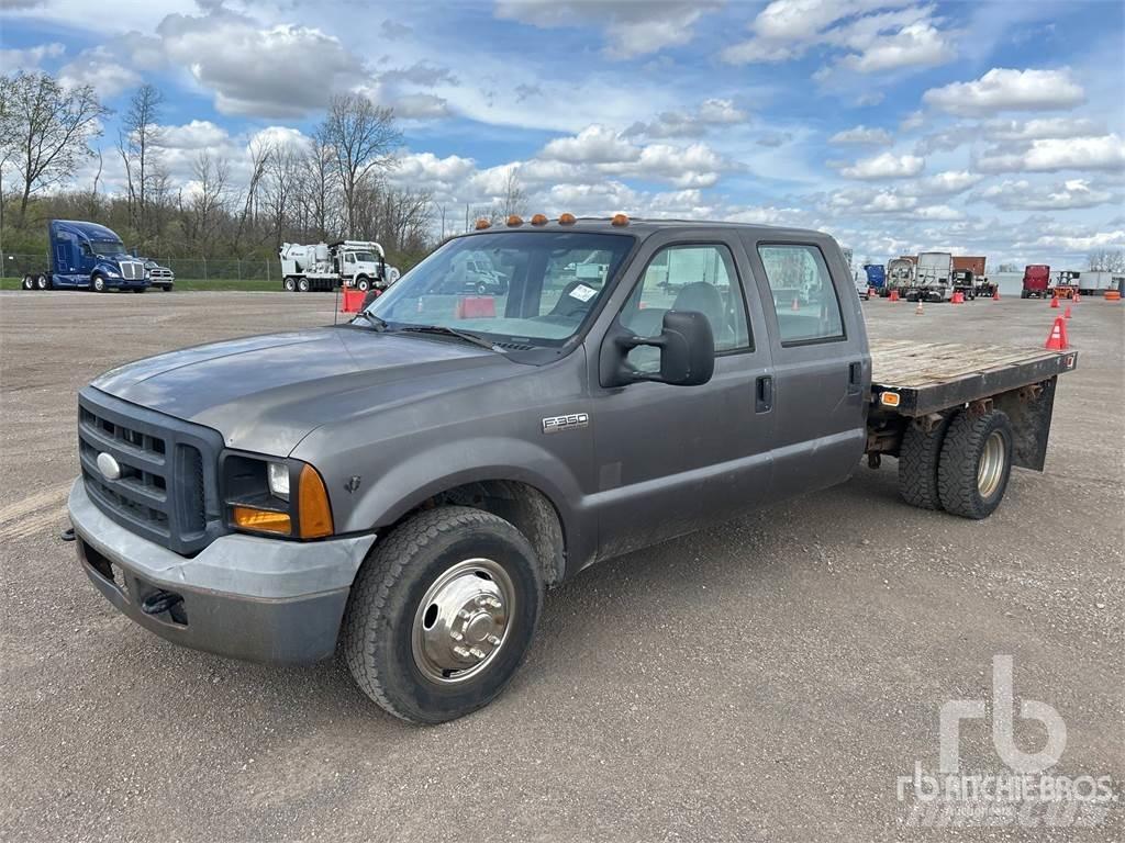 Ford F-350 Flatbed / Dropside trucks