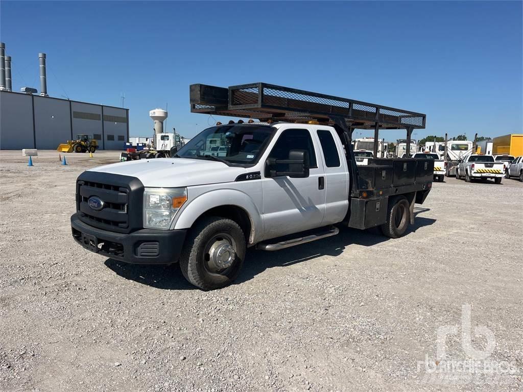 Ford F-350 Flatbed / Dropside trucks