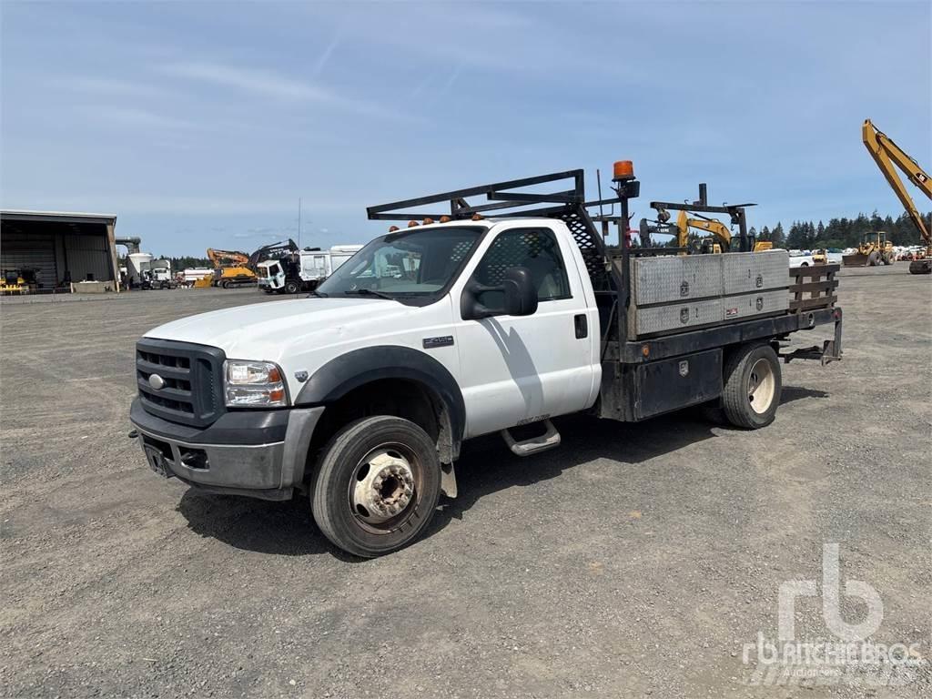 Ford F-450 Flatbed / Dropside trucks