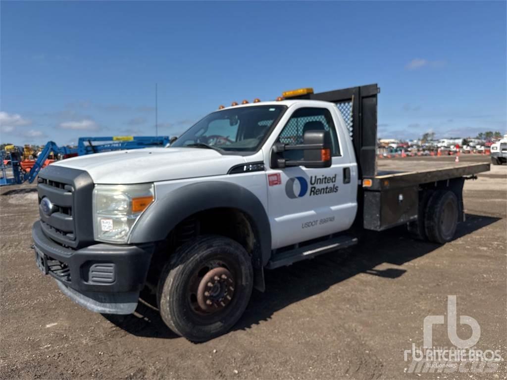 Ford F-550 Flatbed / Dropside trucks