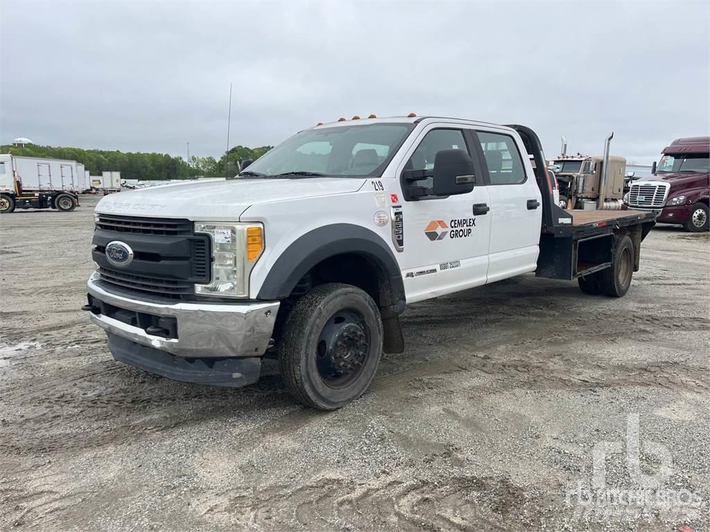 Ford F-550 Flatbed / Dropside trucks