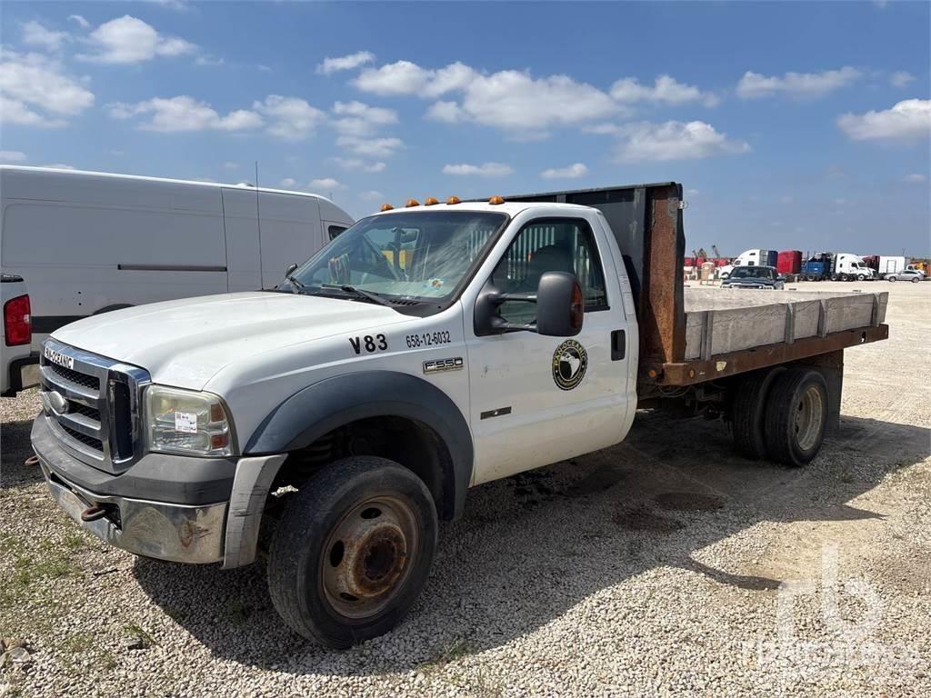 Ford F-550 Flatbed / Dropside trucks