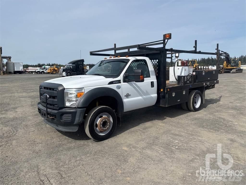 Ford F-550 Flatbed / Dropside trucks