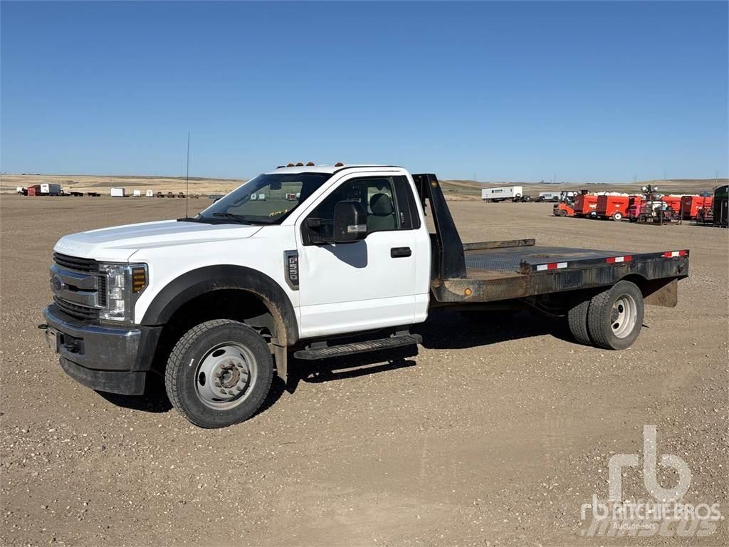 Ford F-550 Flatbed / Dropside trucks