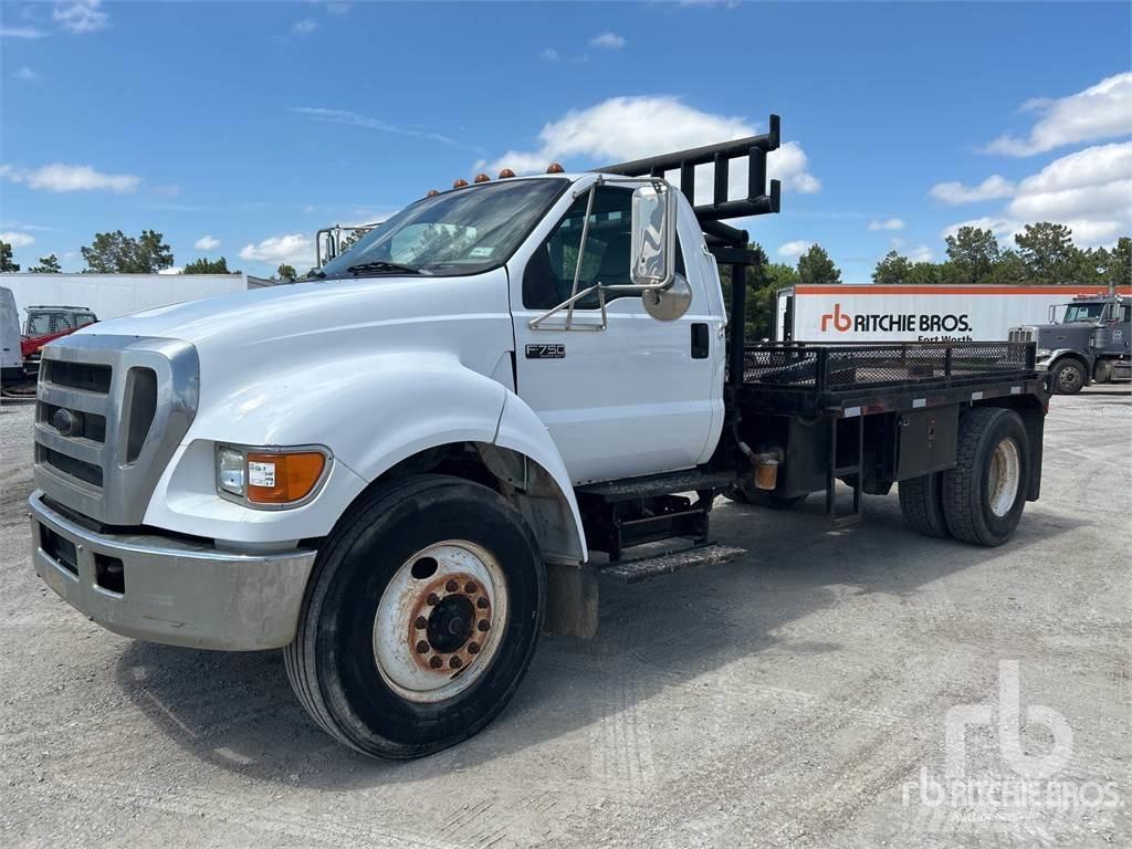 Ford F-750 Flatbed / Dropside trucks