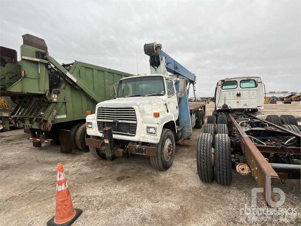 Ford LNT8000 Crane trucks