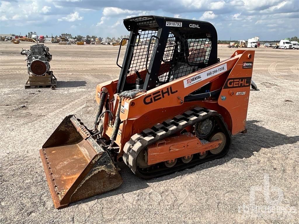 Gehl RT135 Skid steer loaders