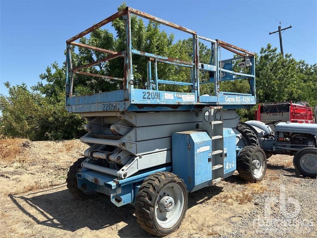 Genie GS-4390 Scissor lifts