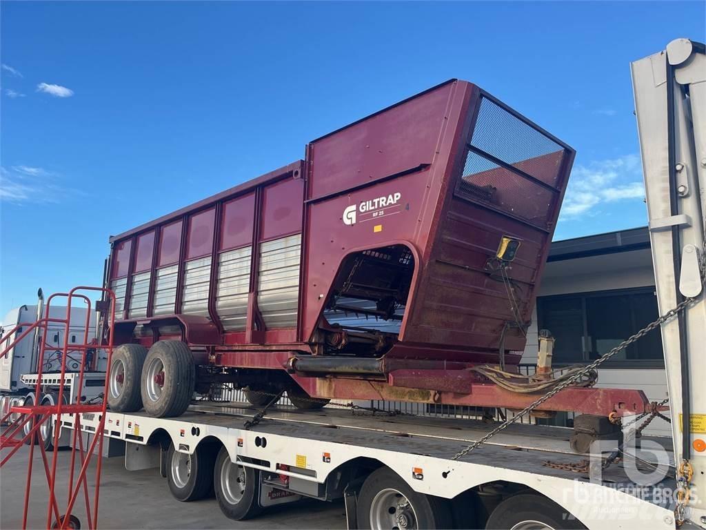 Giltrap RF25 Bale trailers