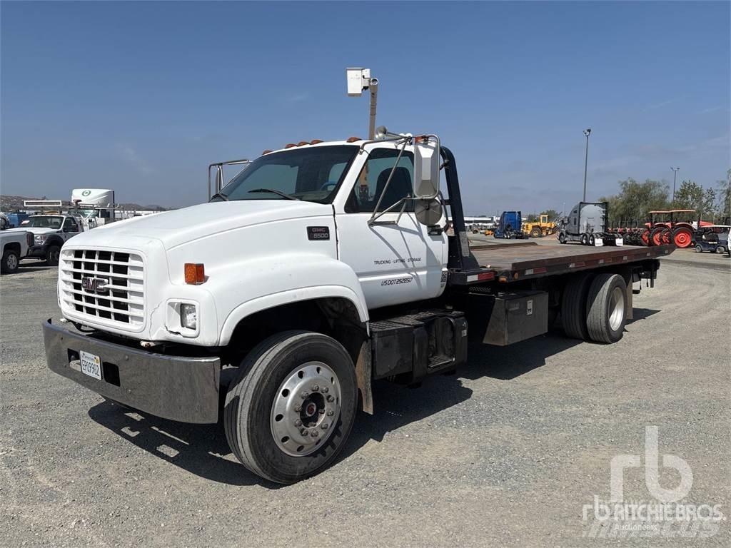 GMC C7500 Recovery vehicles