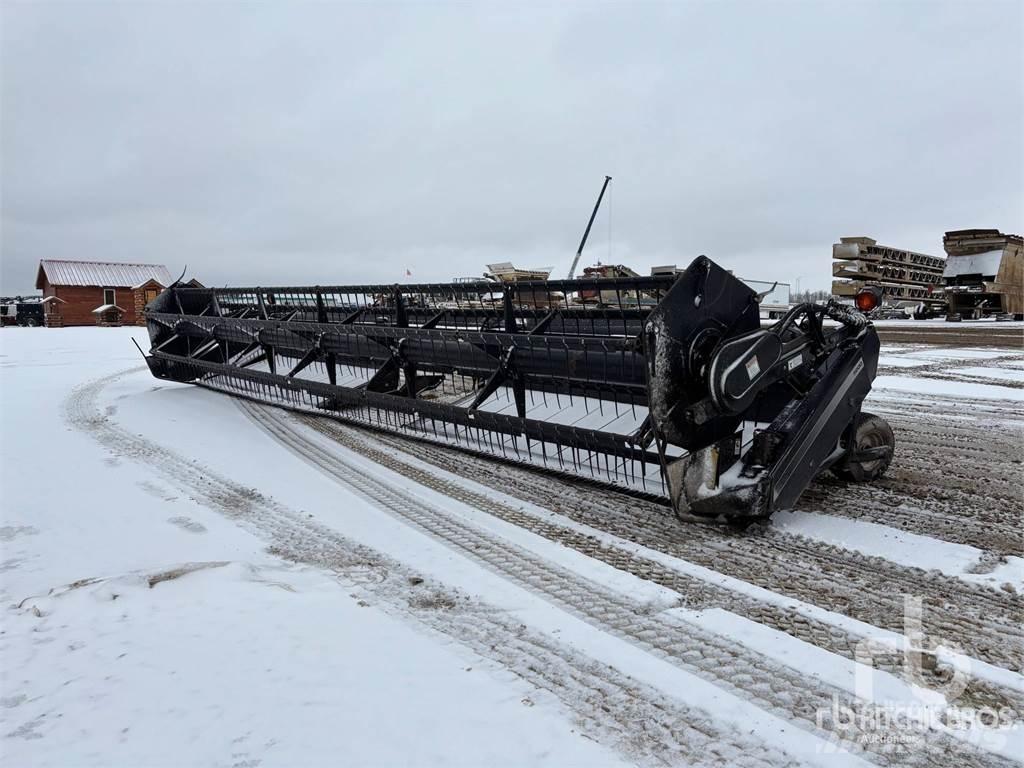 Hesston 5200 Combine harvester heads