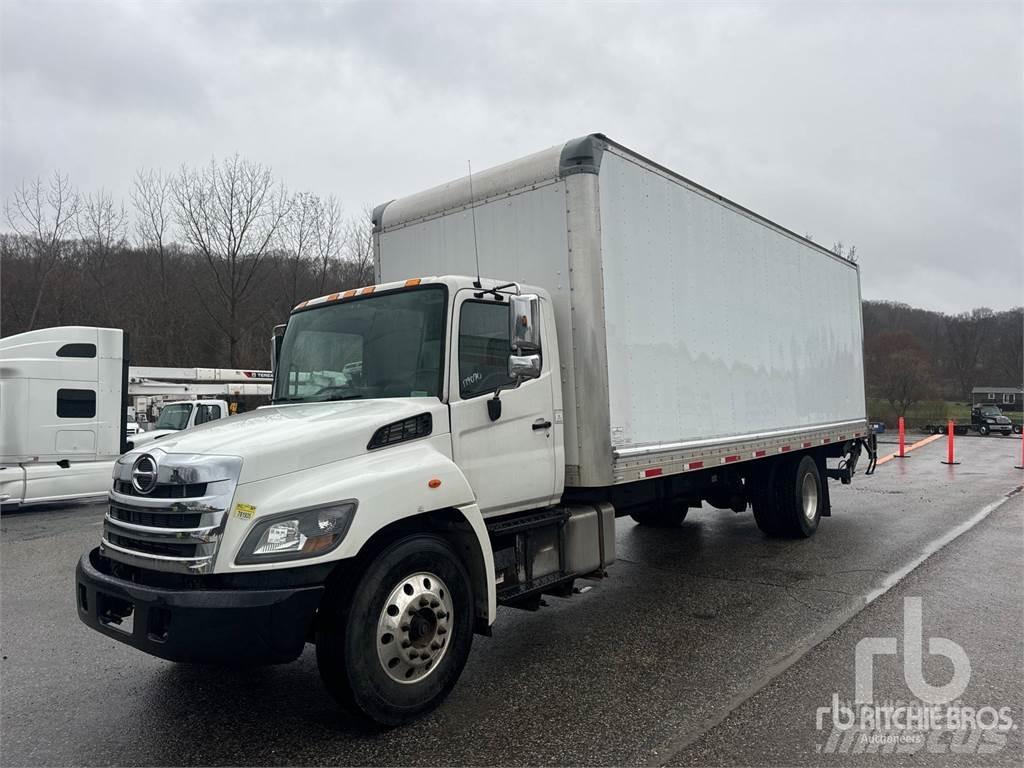 Hino 4x2 Panel vans