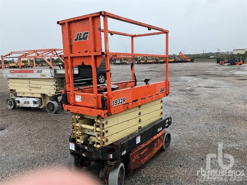 JLG 1932R Scissor lifts