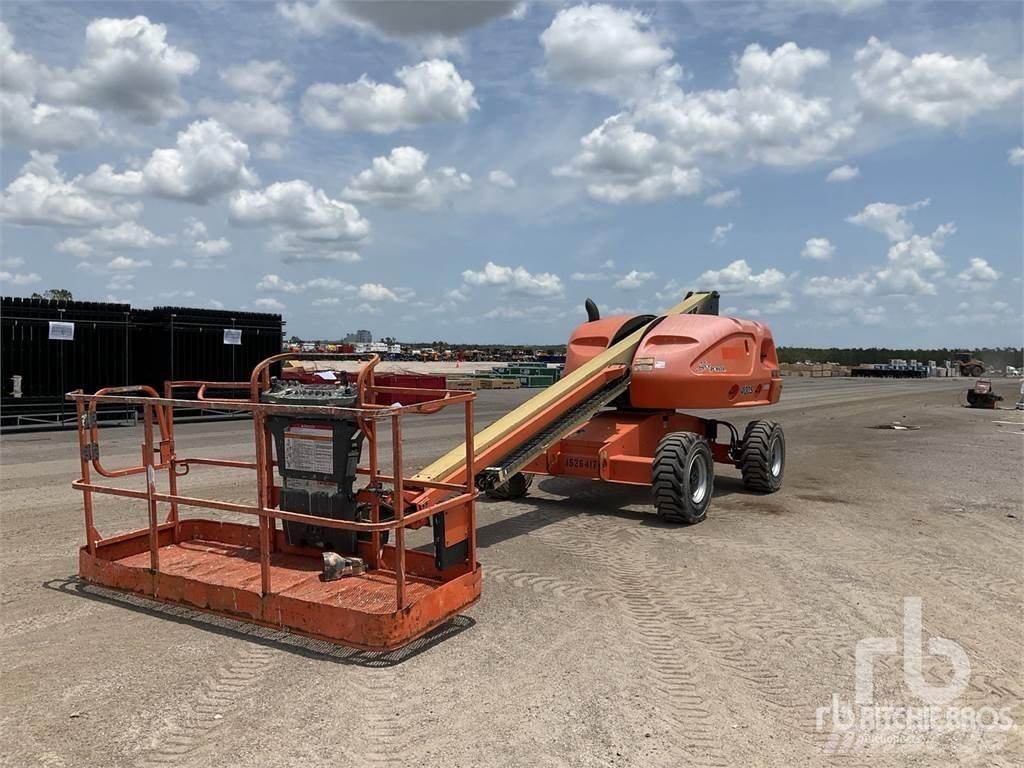 JLG 400S Articulated boom lifts