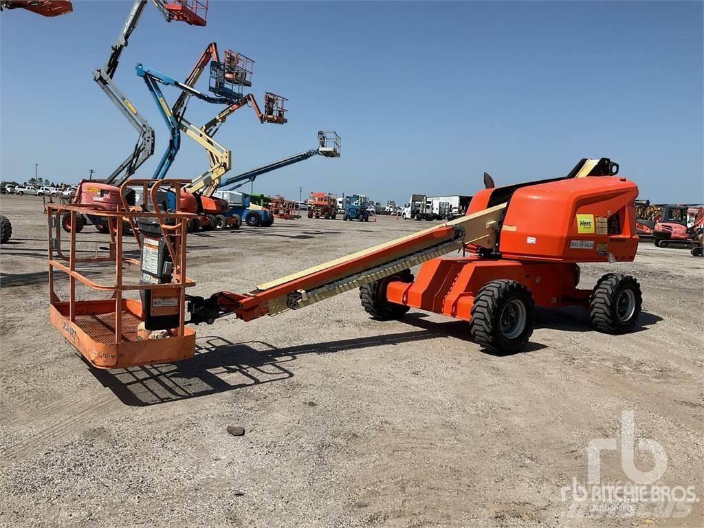 JLG 400S Articulated boom lifts
