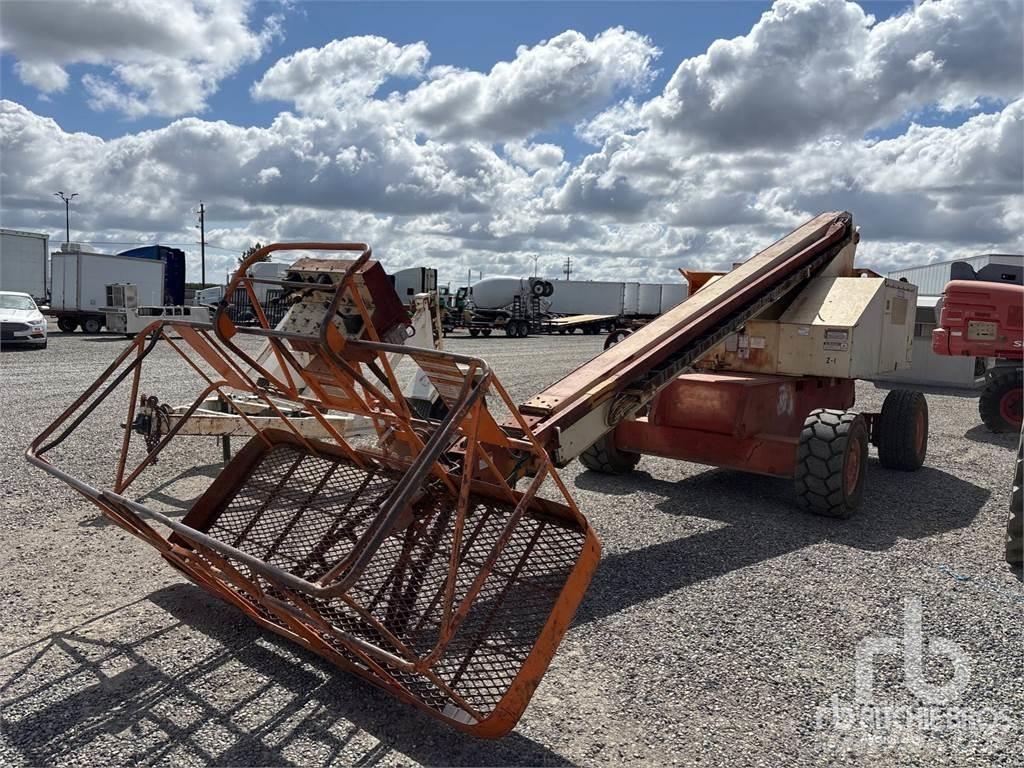 JLG 60H Articulated boom lifts