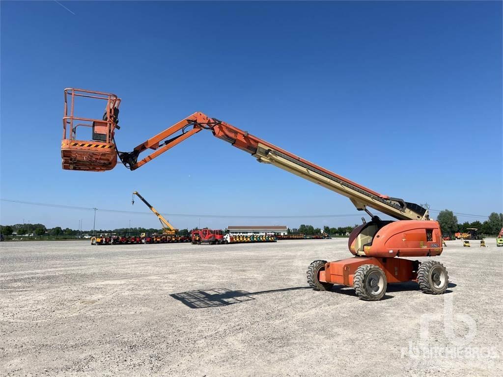 JLG 660SJ Articulated boom lifts