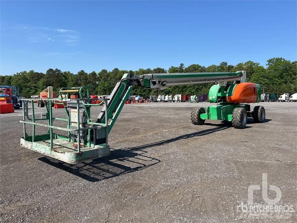 JLG 860SJ Articulated boom lifts