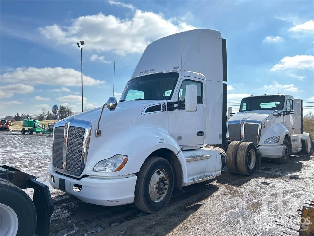 Kenworth T680 Tractor Units