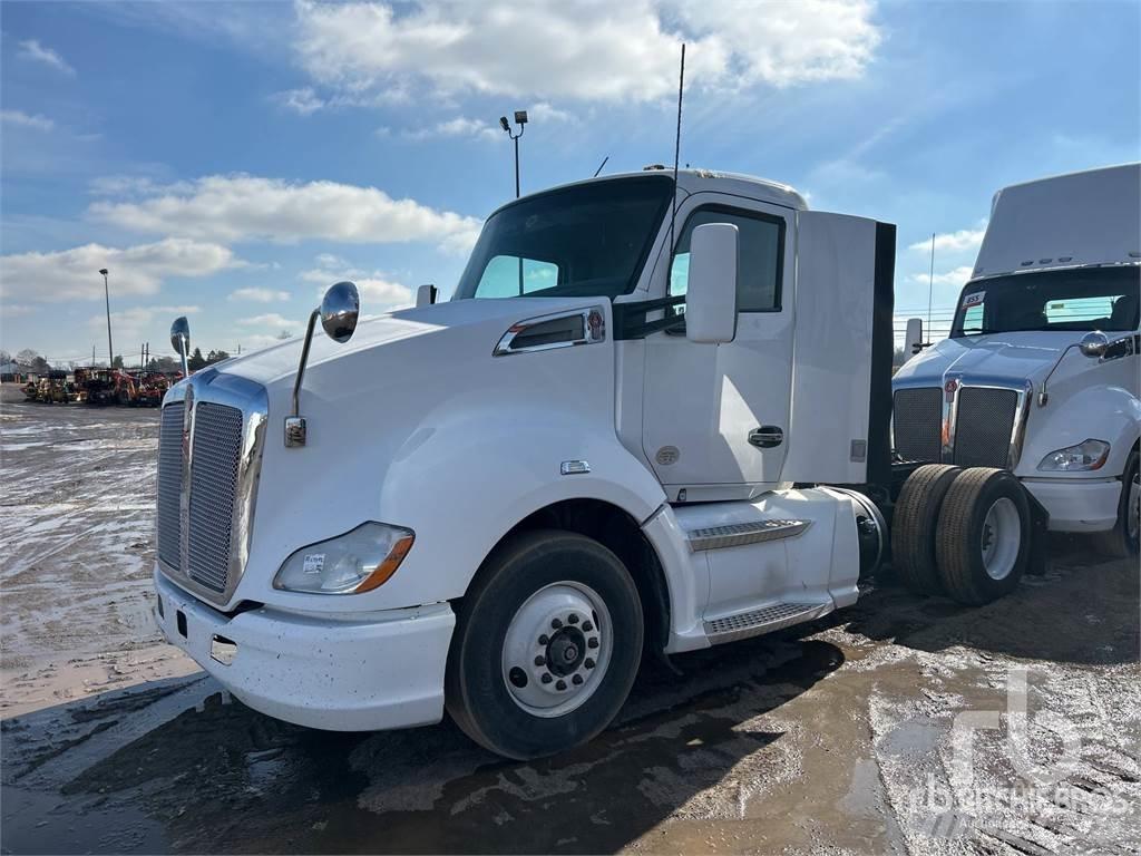 Kenworth T680 Tractor Units