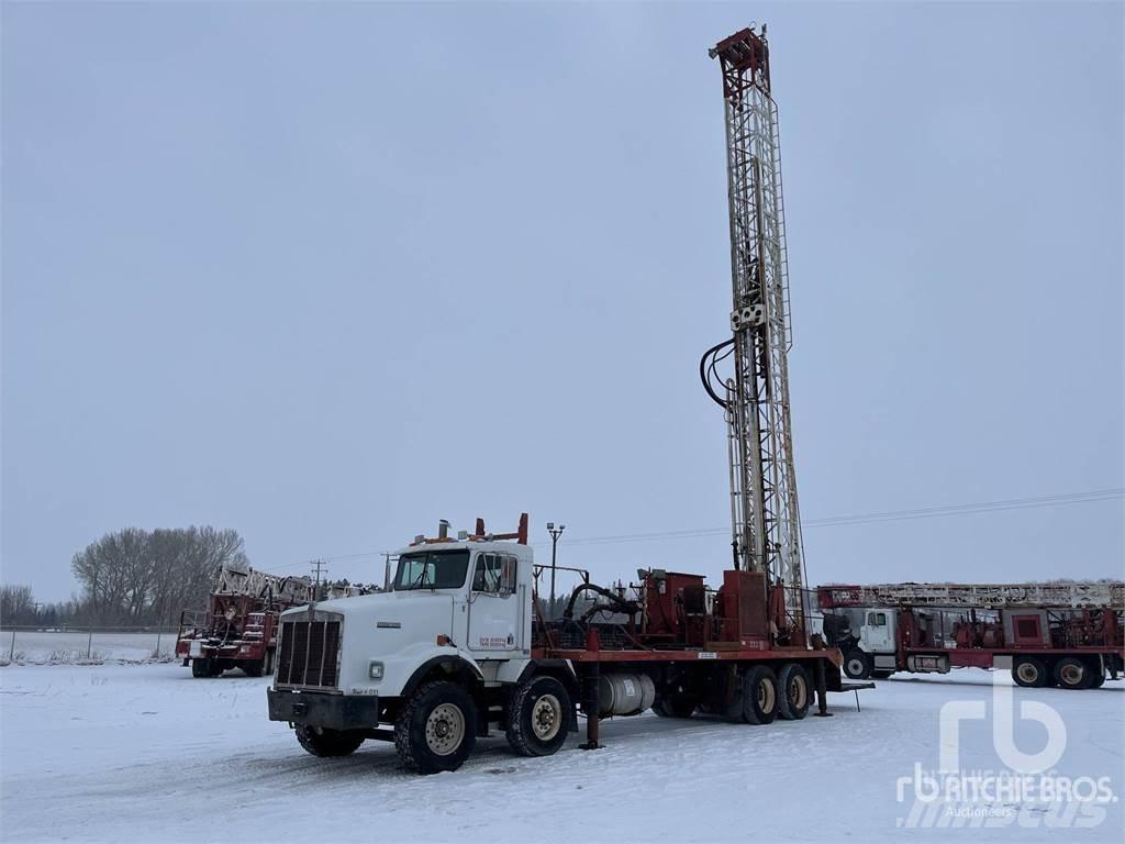 Kenworth T800 Mobile drill rig trucks