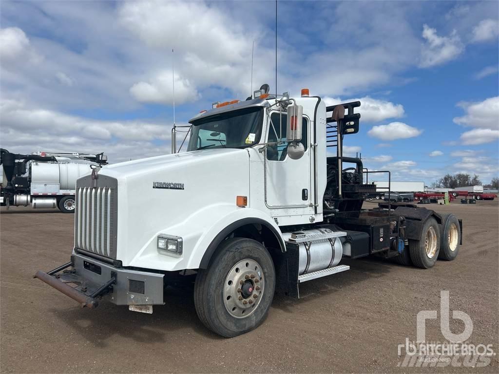 Kenworth T800 Beavertail Flatbed / winch trucks