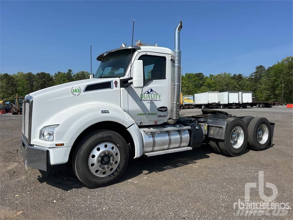 Kenworth T880 Tractor Units