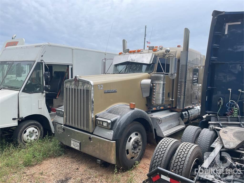 Kenworth W900 Tractor Units