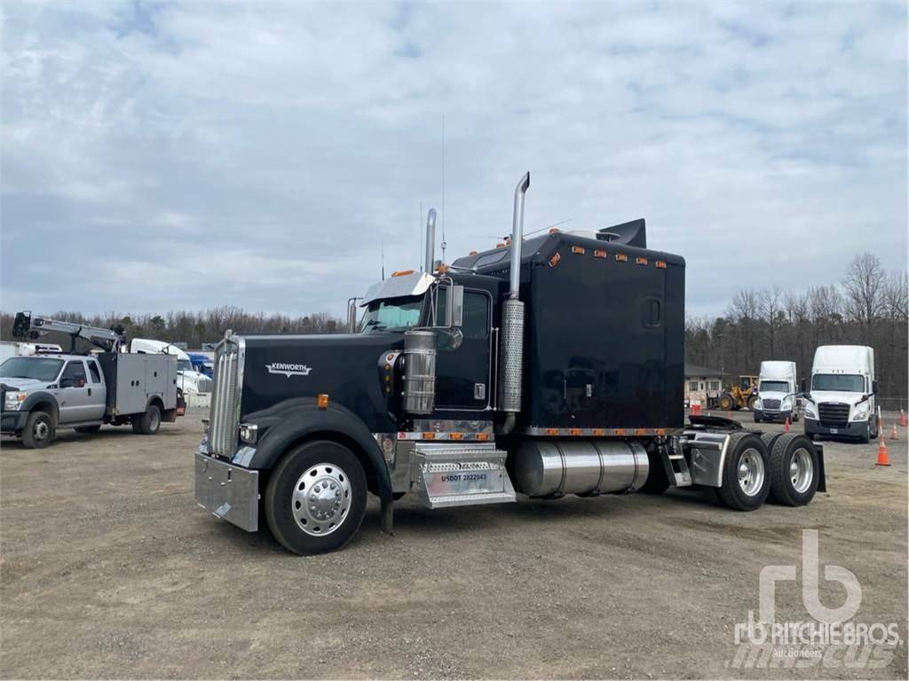 Kenworth W900 Tractor Units