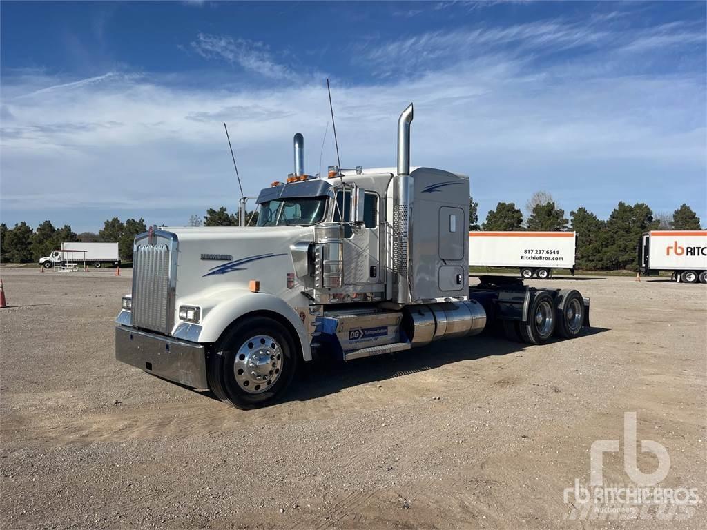Kenworth W900 Tractor Units