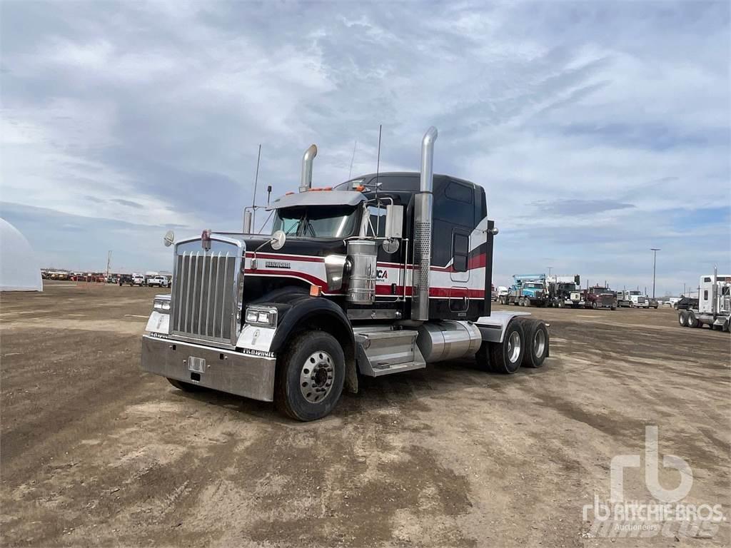 Kenworth W900 Tractor Units