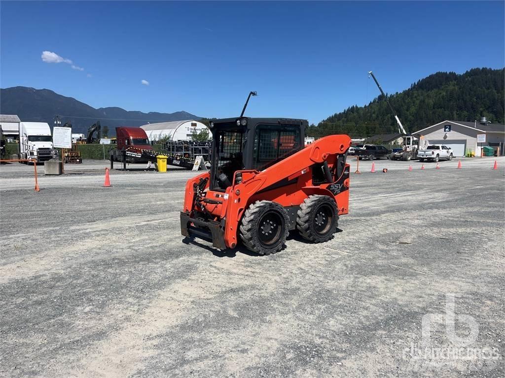 Kubota SSV75 Skid steer loaders