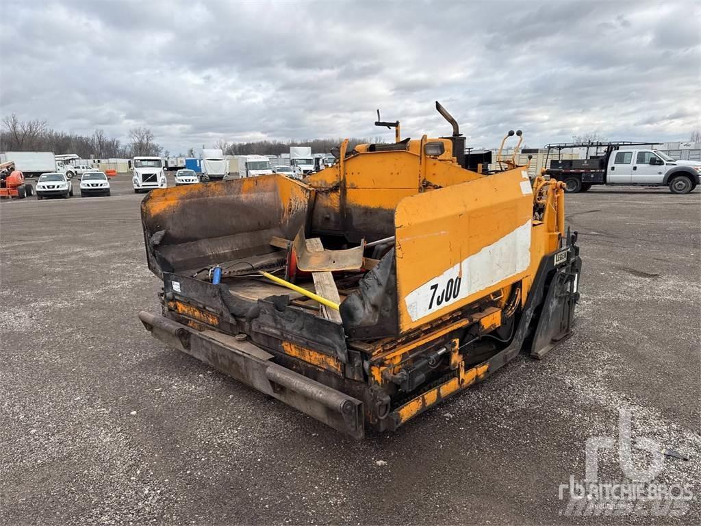 LeeBoy L7000T Asphalt pavers