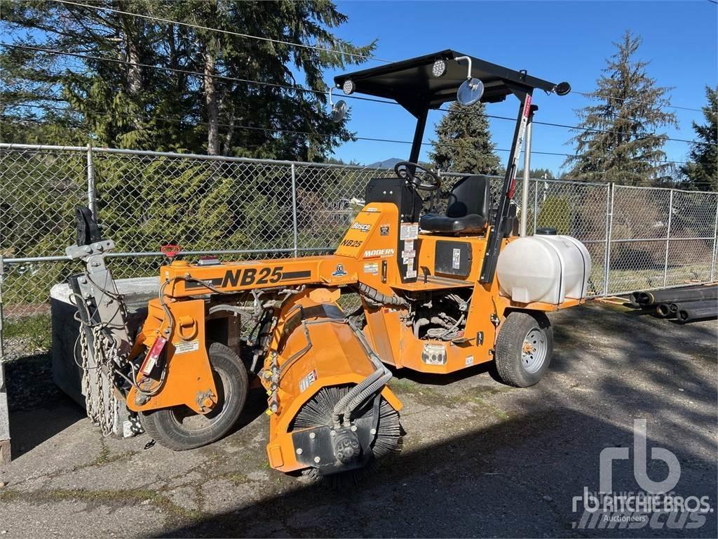 LeeBoy NB25 Indoor sweepers