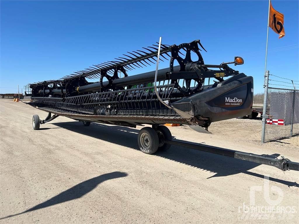 MacDon FD75 Combine harvester heads