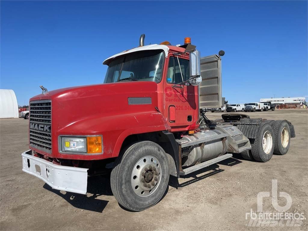 Mack CH600 Tractor Units