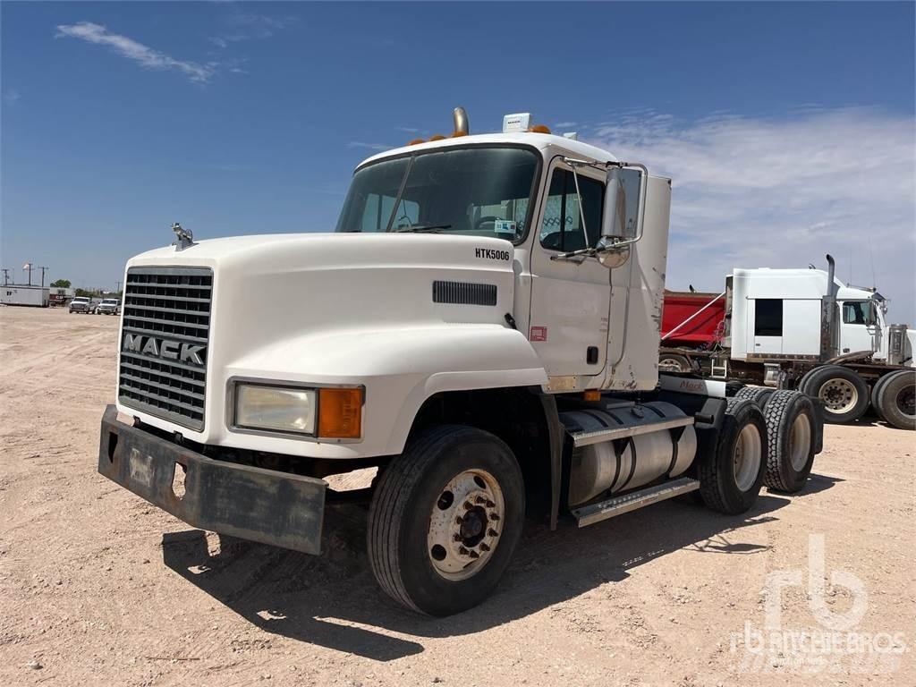 Mack CH613 Tractor Units