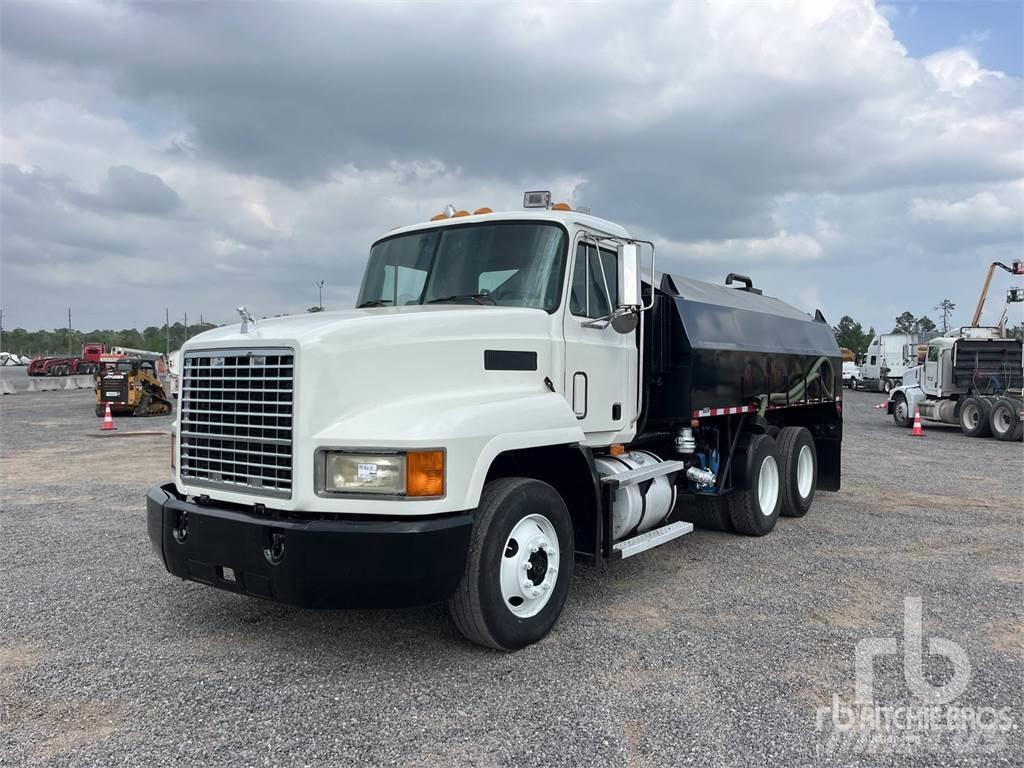 Mack CH613 Water tankers