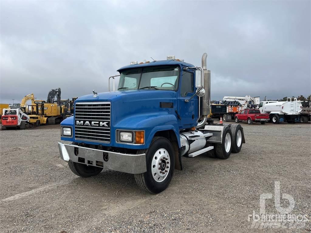 Mack CH613 Tractor Units