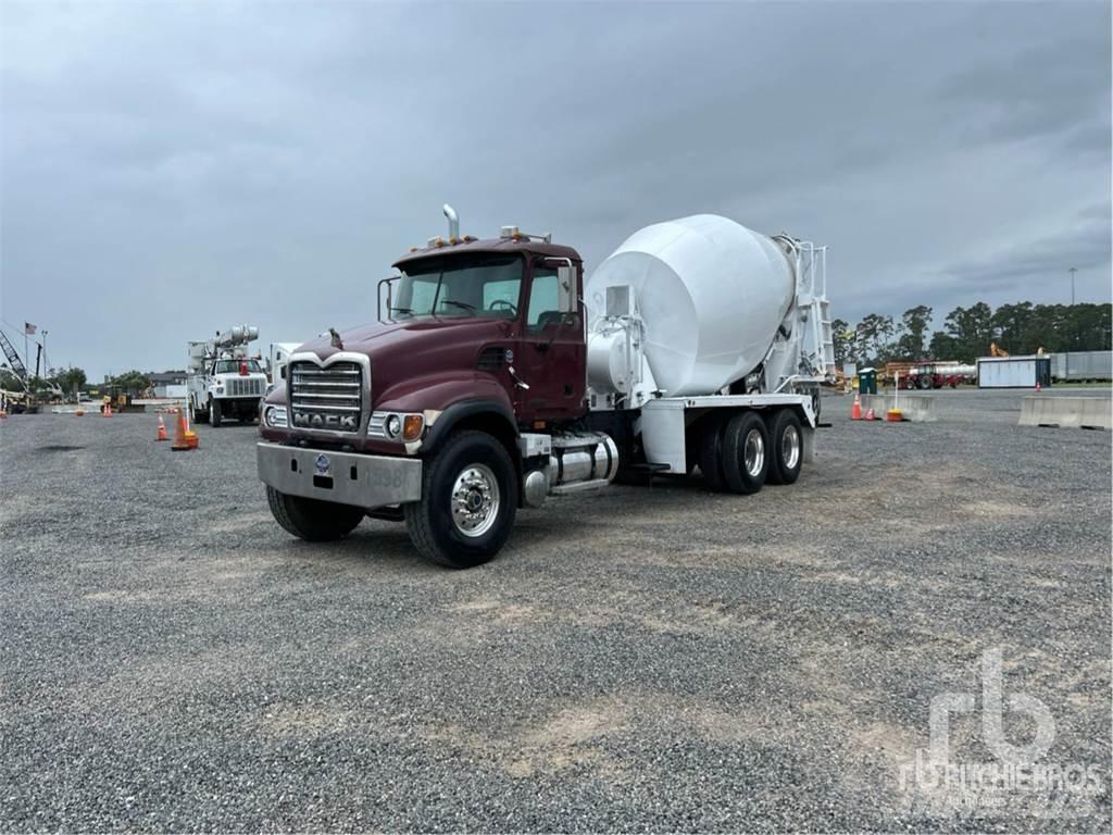Mack CV513 Concrete trucks