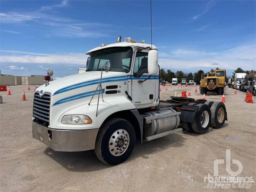 Mack CXN613 Tractor Units