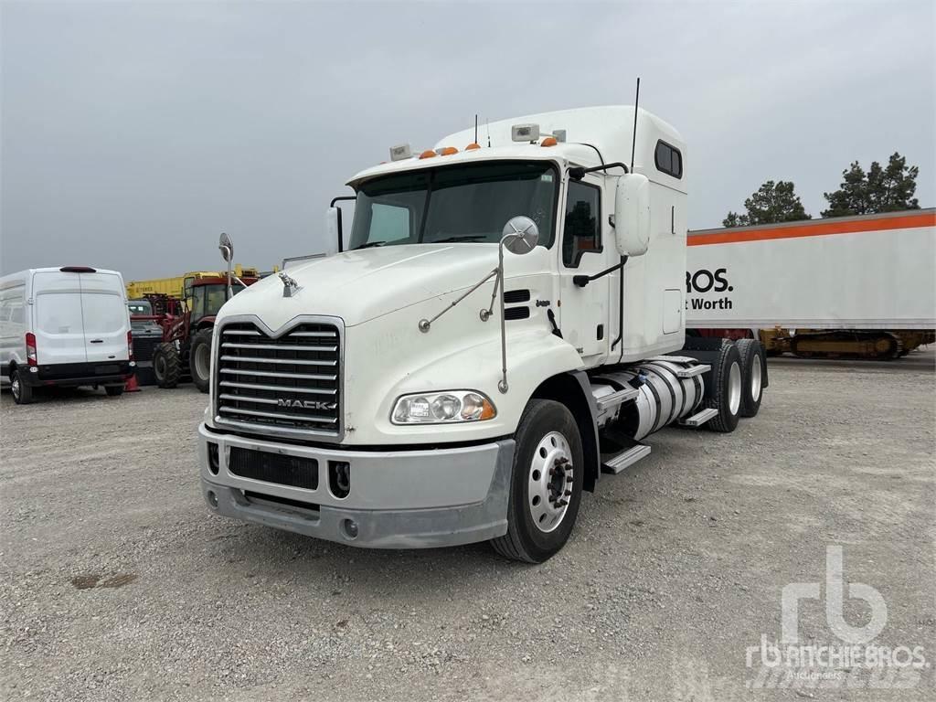 Mack CXU613 Tractor Units