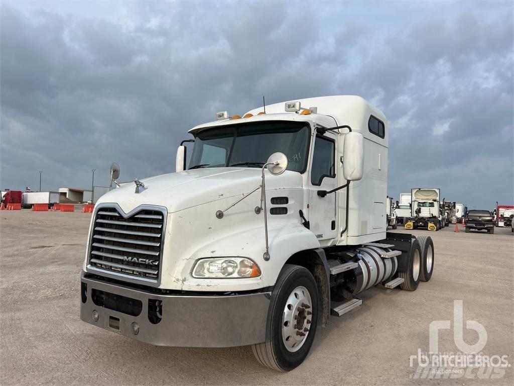 Mack CXU613 Tractor Units