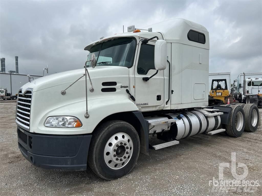 Mack CXU613 Tractor Units