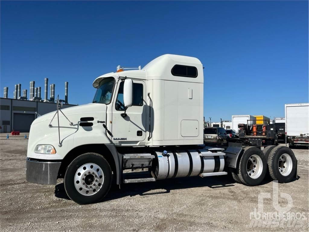 Mack CXU613 Tractor Units