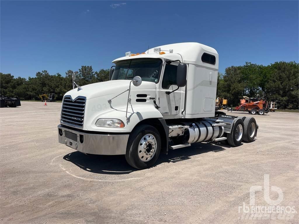 Mack CXU613 Tractor Units