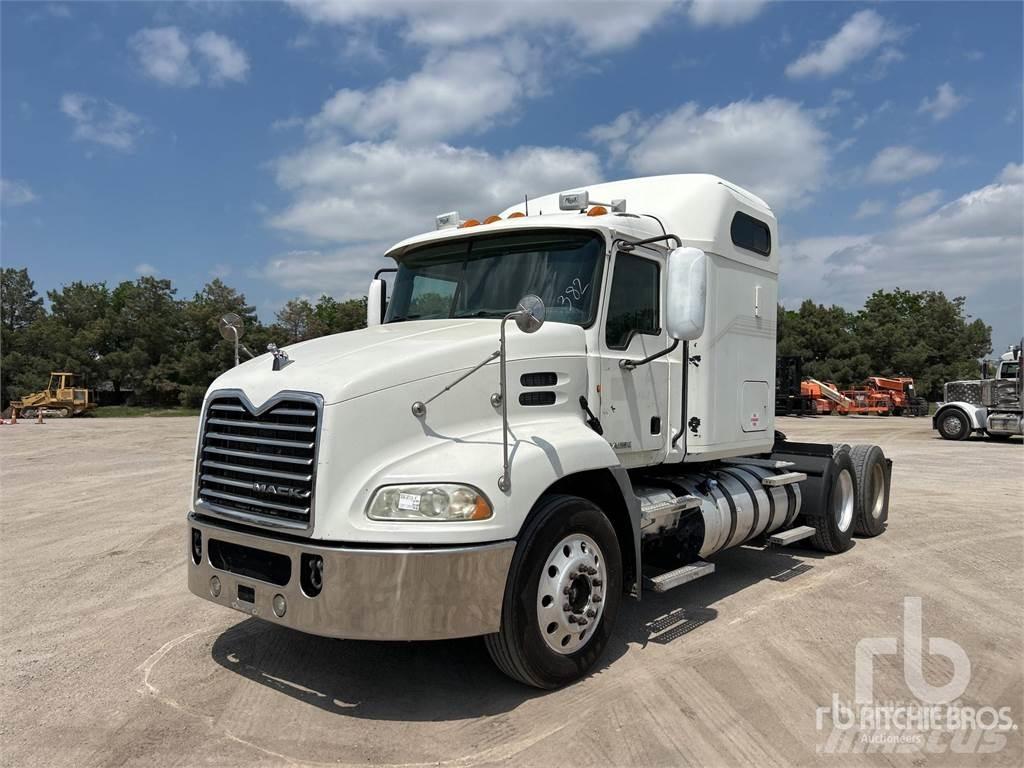 Mack CXU613 Tractor Units