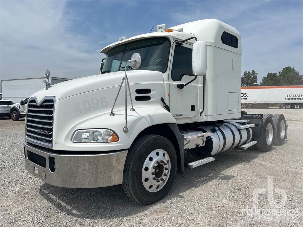 Mack CXU613 Tractor Units