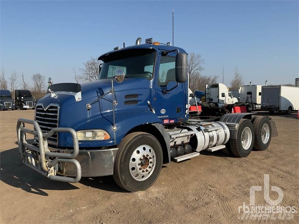Mack CXU613 Tractor Units